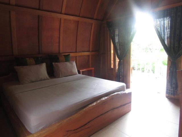Bale Jukung Bed & Breakfast Tanjung  Eksteriør bilde